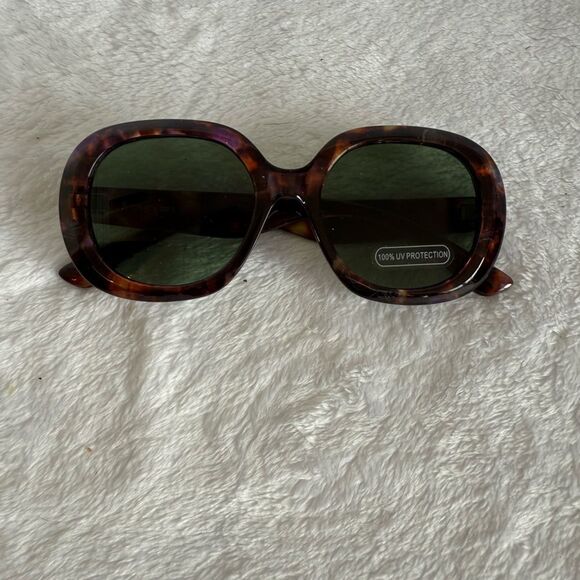 Torrid Multi Color Tortoiseshell Sunglasses - Picture 1 of 6